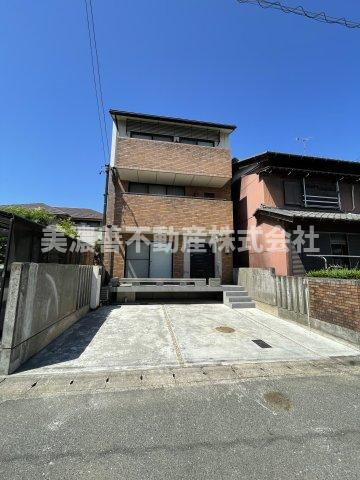 ６１１８３　岐阜市茜部辰新中古戸建ての外観