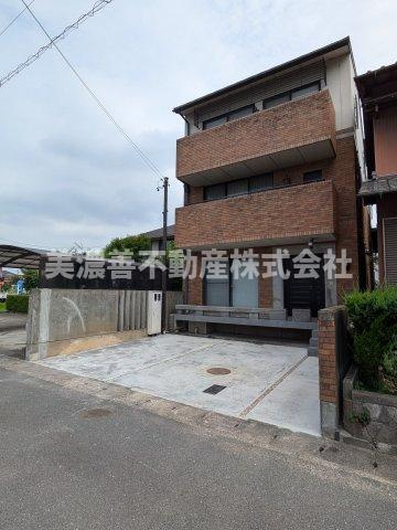 ６１１８３　岐阜市茜部辰新中古戸建ての外観