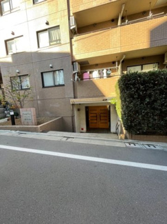 【エントランス】