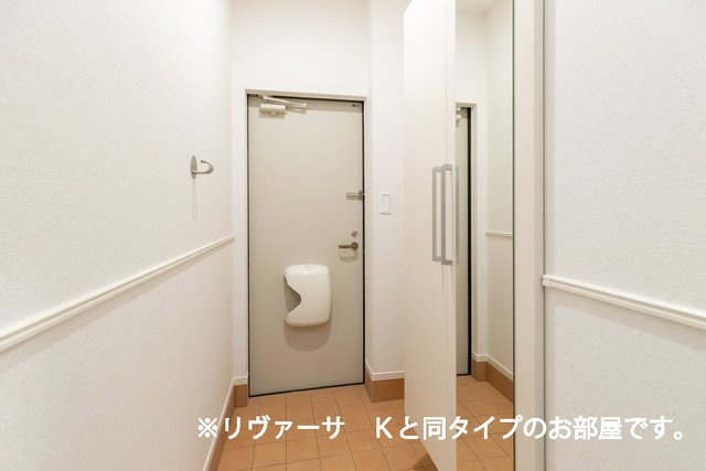 ブリエ・アヴニールⅡの玄関|きれいな玄関です