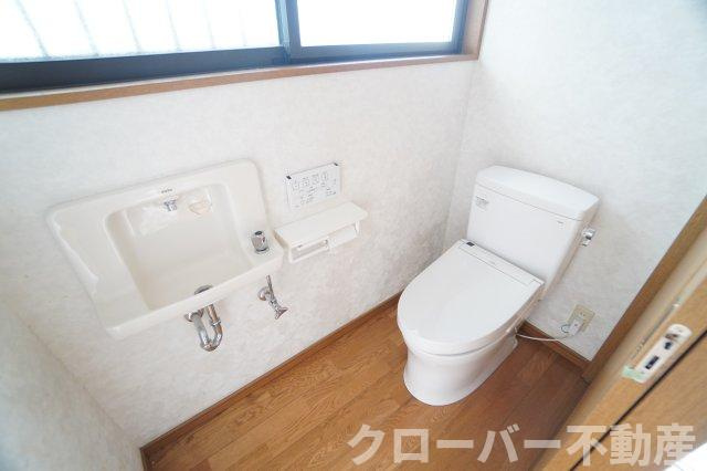 福江町戸建てのトイレ