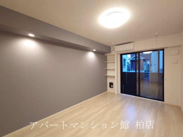 ガーデン　ヒルズの居間・リビング