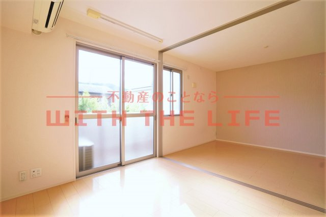 アヴリル【キャッシュバック対象】の居間・リビング|おしゃれな居間です