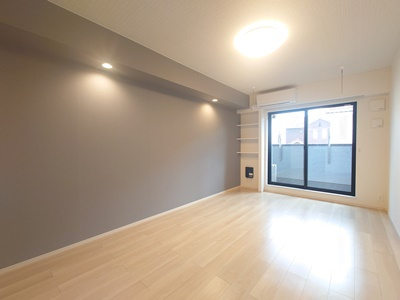 ガーデン　ヒルズの玄関