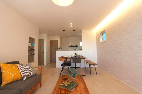 【居間・リビング】の画像