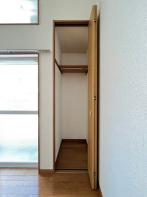【収納】 | シンフォニア平尾 | 別号室の写真になります。現況優先。