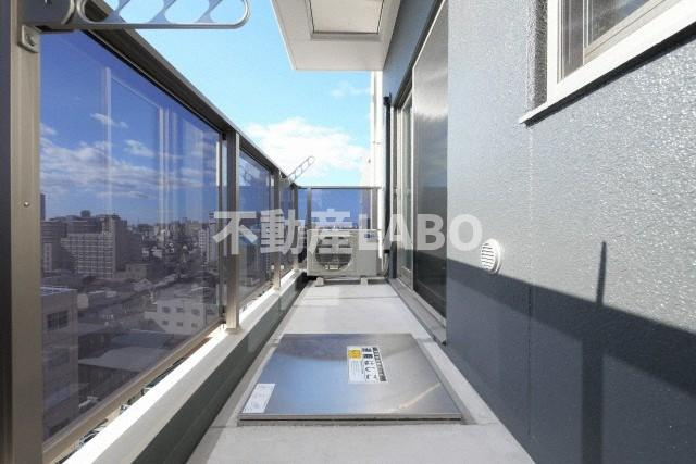 プレサンスNEO九条ディアシスのバルコニー