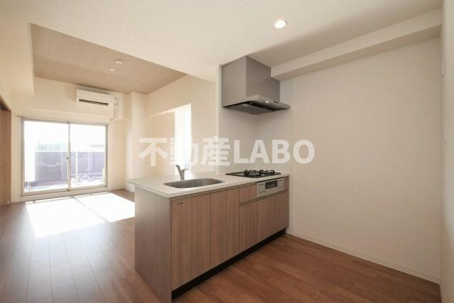 プレサンスNEO九条ディアシスの居間・リビング