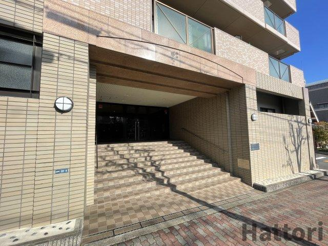 プレステージ上山手のエントランス