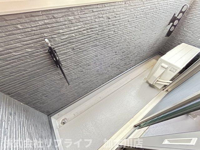 元町ハウスのバルコニー|同物件別室参照