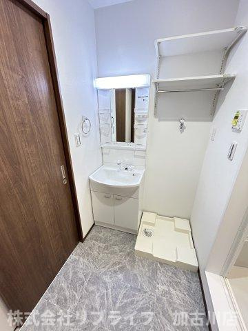 元町ハウスの洗面所|同物件別室参照