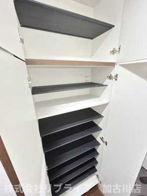 【収納】 | 元町ハウス | たっぷり収納できるシューズボックスございます♪