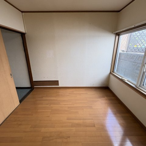 室蘭市水元町19-6戸建の洋室