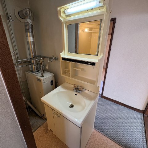 室蘭市水元町19-6戸建の洗面所
