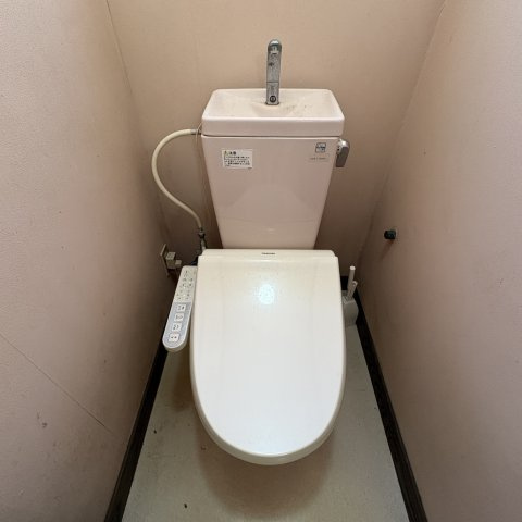 室蘭市水元町19-6戸建のトイレ