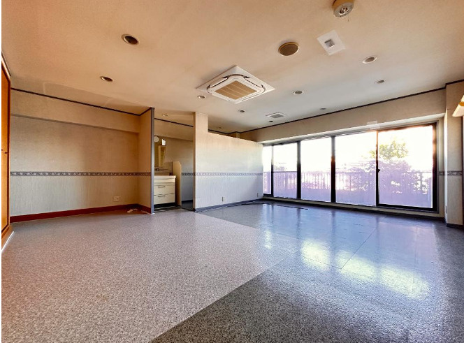 大津市本堅田４丁目の店舗事務所の内装|中はこのようになっています