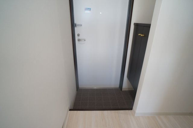 フェリーチェの玄関|参考、同建物・反転間取りの号室