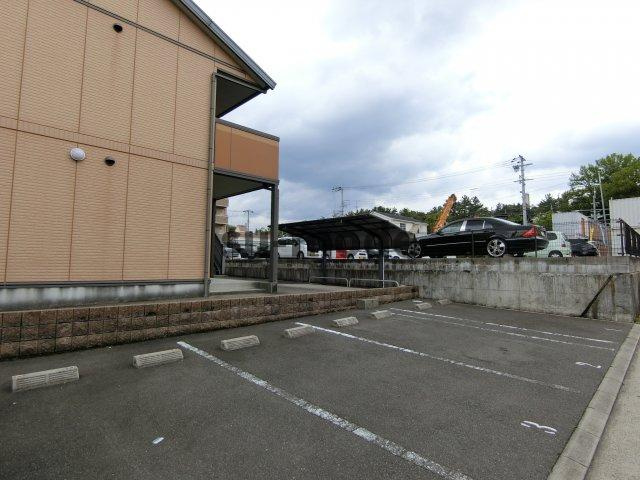 ルース・デ・エスペランサの駐車場