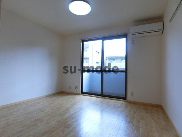 ルース・デ・エスペランサの居間・リビング