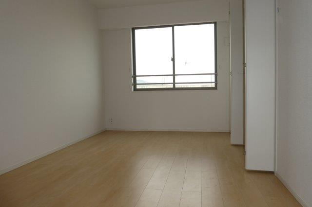 ヴィラ・マウントワン上東Bの寝室|洋室