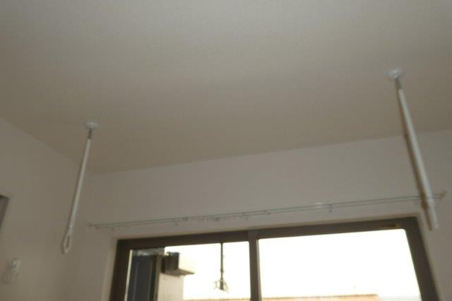 ヴィラ・マウントワン上東Bの設備|室内物干し