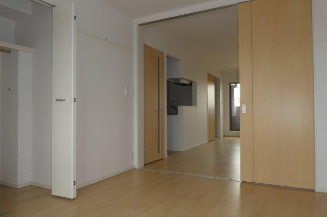 ヴィラ・マウントワン上東Bの寝室|洋室