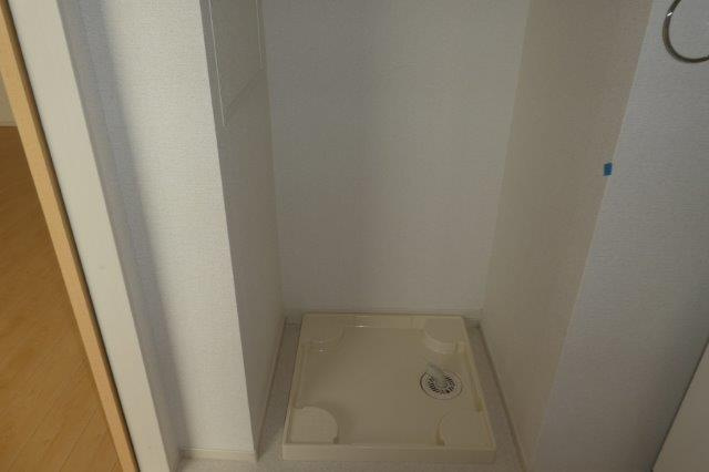 ヴィラ・マウントワン上東Bのその他|洗濯機置き場