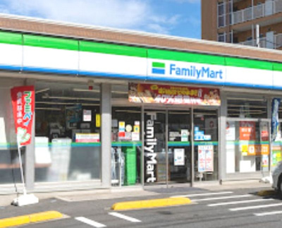 【周辺】 | Forest Maison　13407 | ファミリーマート 練馬上石神井四丁目店まで635ｍ