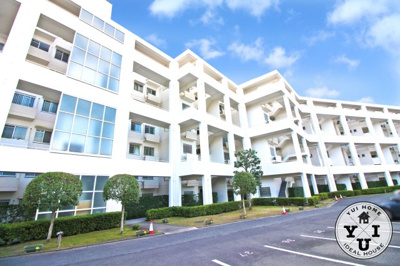 【外観】 | コスモウイング宇治 | 買物施設や銀行などが近くにありながら、少し足をのばせば世界遺産『平等院』がある贅沢なエリアにあるマンションです。