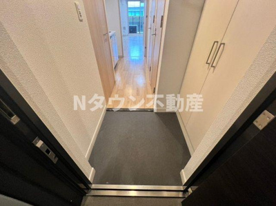 【玄関】 | プレサンス栄ライズ | 落ち着いた玄関です