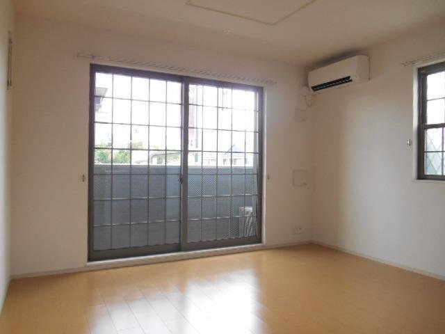 イースト　フィールドの居間・リビング