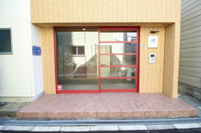 【エントランス】 | エトワール松崎 | 落ち着いたエントランスです