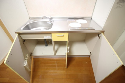 【キッチン】 | エトワール松崎 | IH2口コンロと収納部分