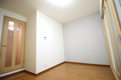 【居間・リビング】 | エトワール松崎 | 広々としたリビングです。