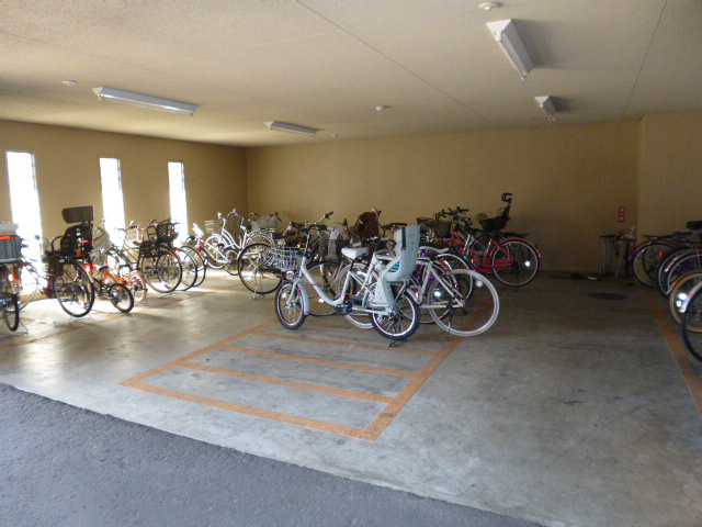 倉敷市水江の賃貸マンションのその他共用部分|自転車置き場
