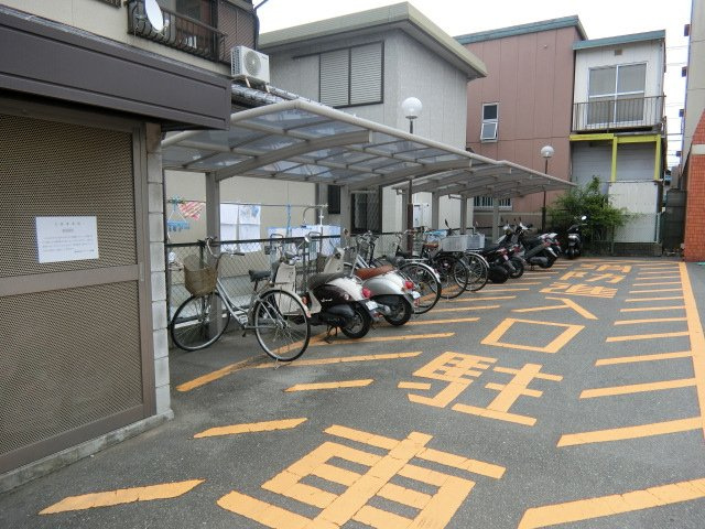 エリータ鳥飼の周辺