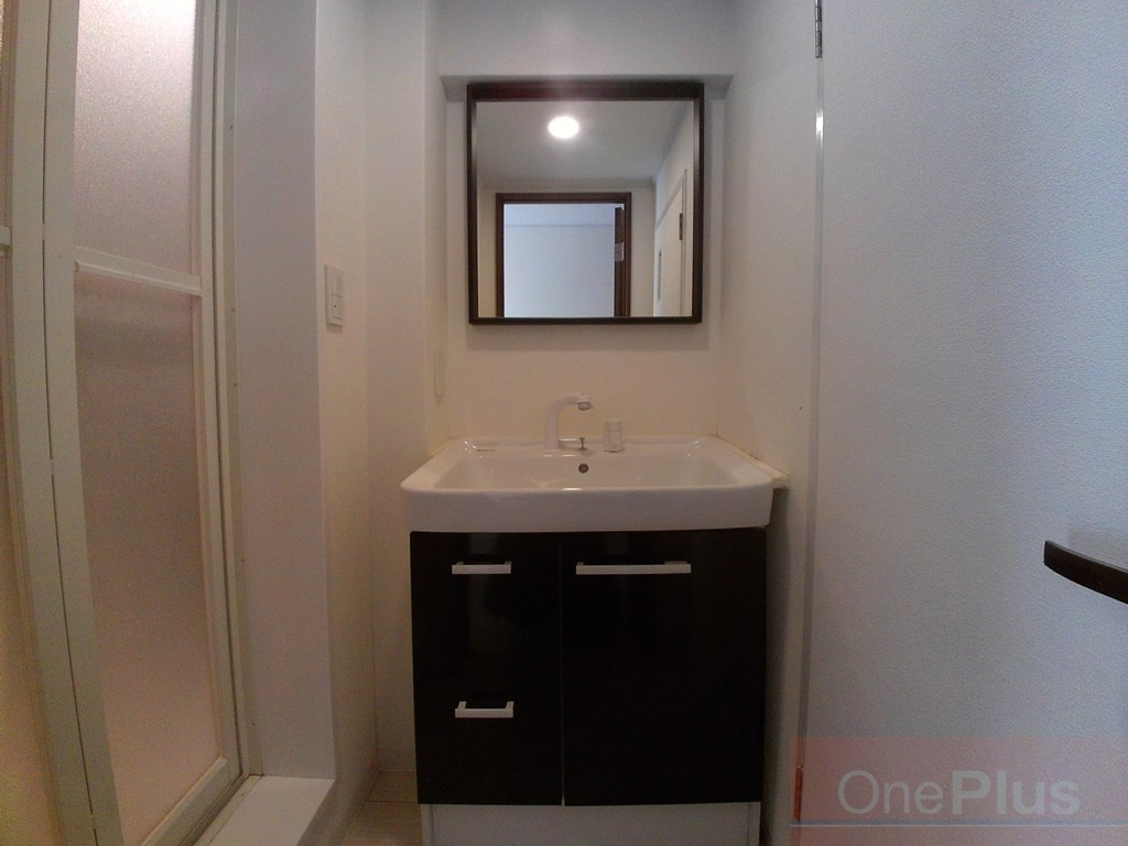 灘ロイヤルハイツの洗面所