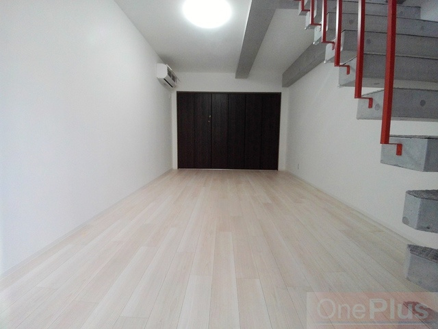 エカルラート青谷の洋室