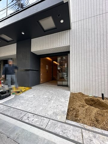 シーズンフラッツ梅田NORTHのエントランス