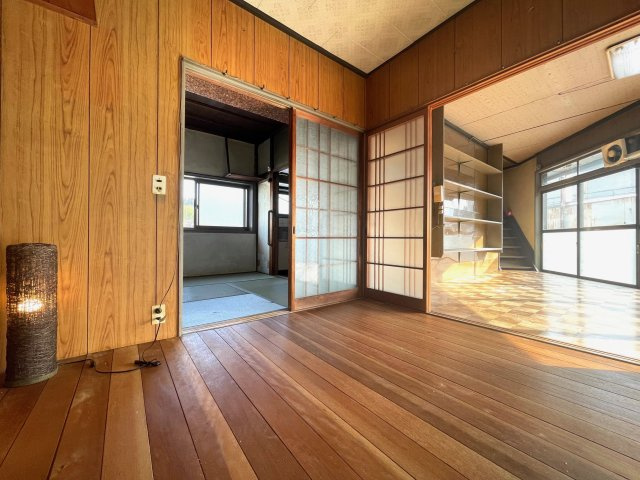 吉野郡下市町大字下市　中古戸建の洋室