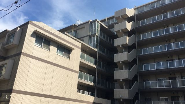 レーベンハイム池袋本町ルクサージュの外観