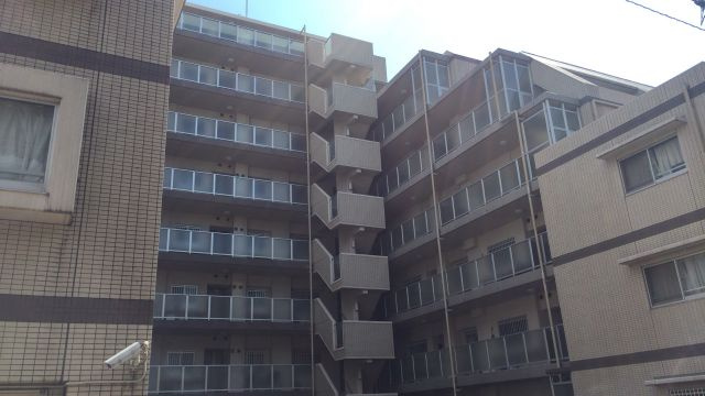 レーベンハイム池袋本町ルクサージュの外観