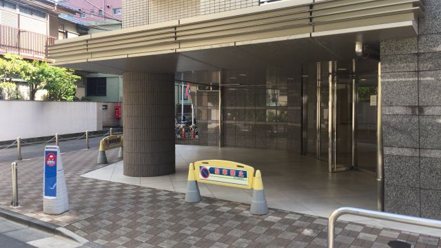 レーベンハイム池袋本町ルクサージュのエントランス