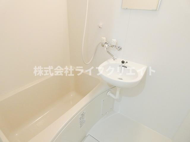 メゾンMKの浴室