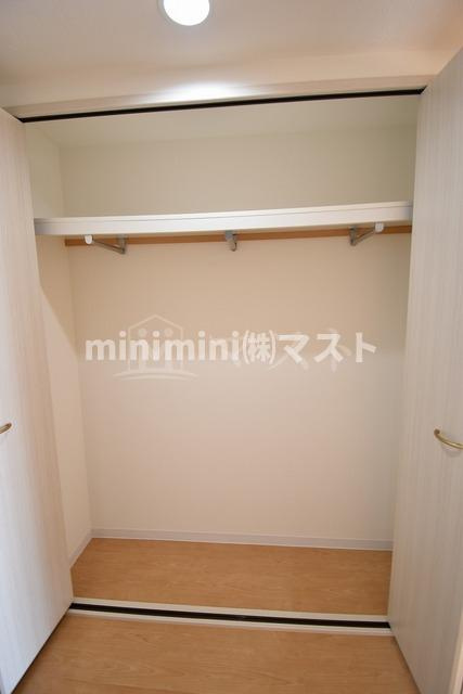 大阪市港区弁天１丁目の賃貸マンションの収納