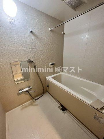 ルクレ阿波座レジデンスの浴室