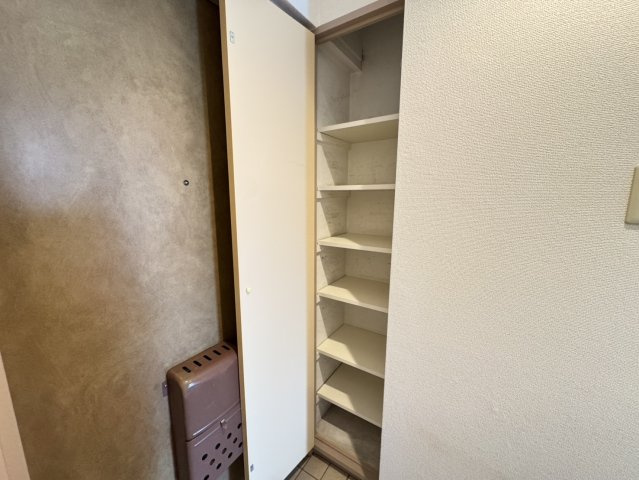 アーバンハイツ市川の収納