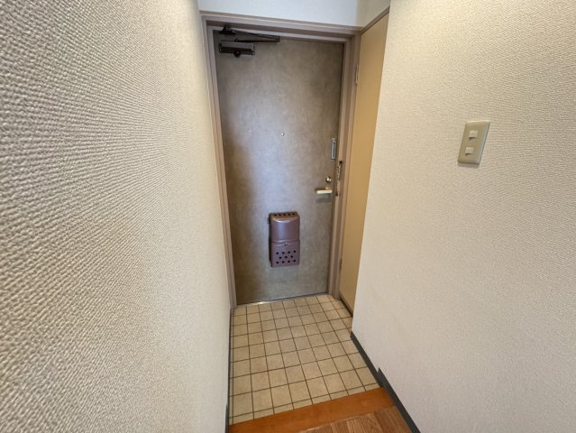 アーバンハイツ市川の玄関