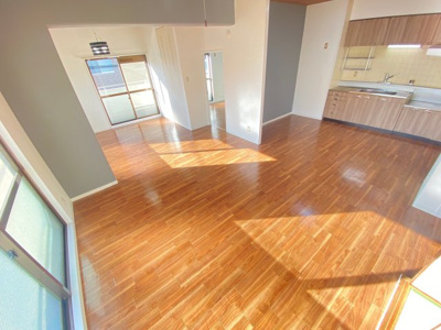 【居間・リビング】 | ローズハイツ