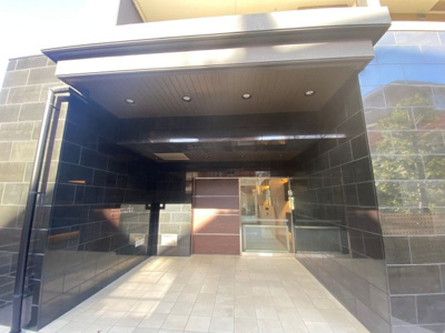 【エントランス】 | プレサンスロジェ緑地公園EWEST